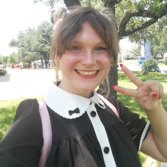 Meet your Posher, Destinee - Picture 1 of 1